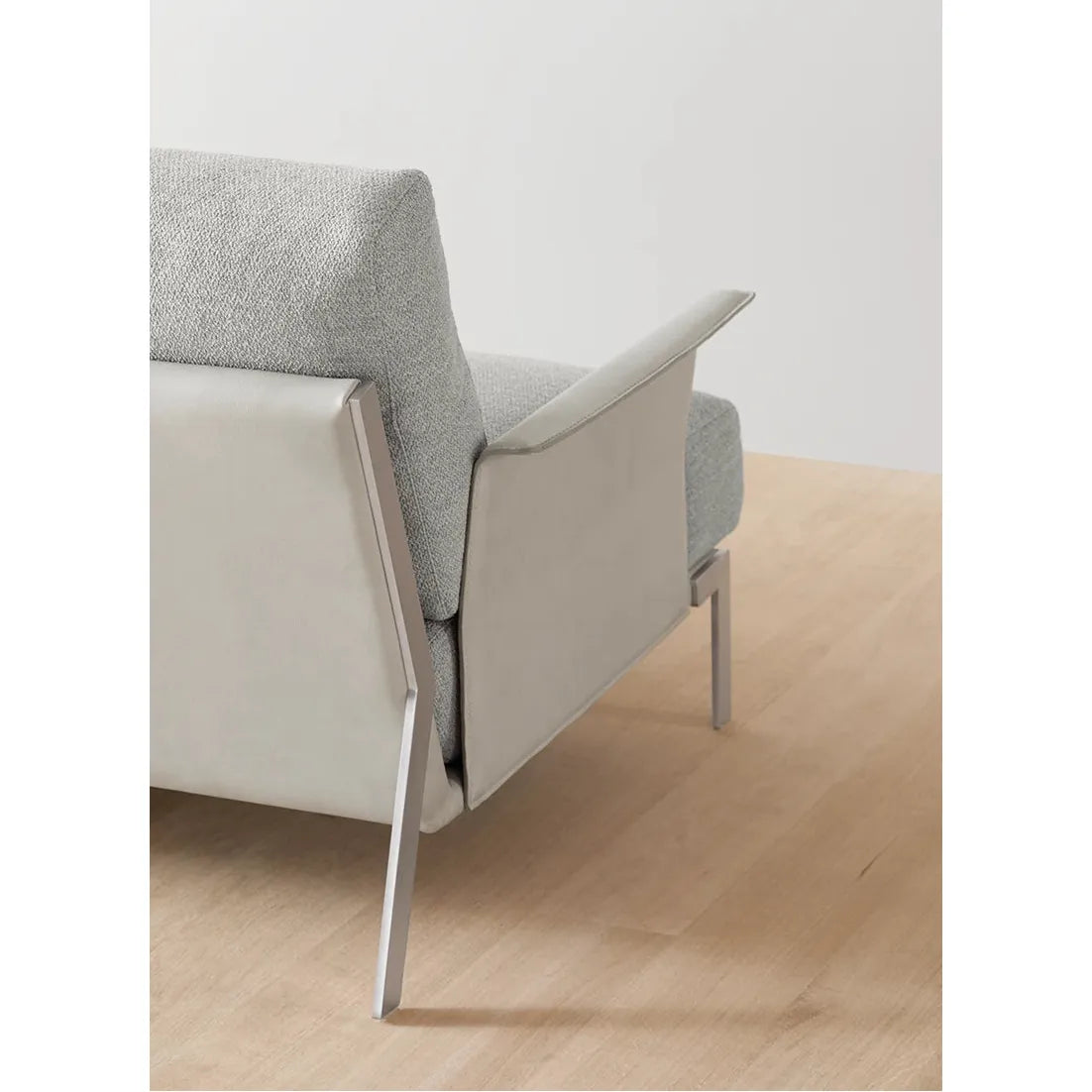 New Link Armchair