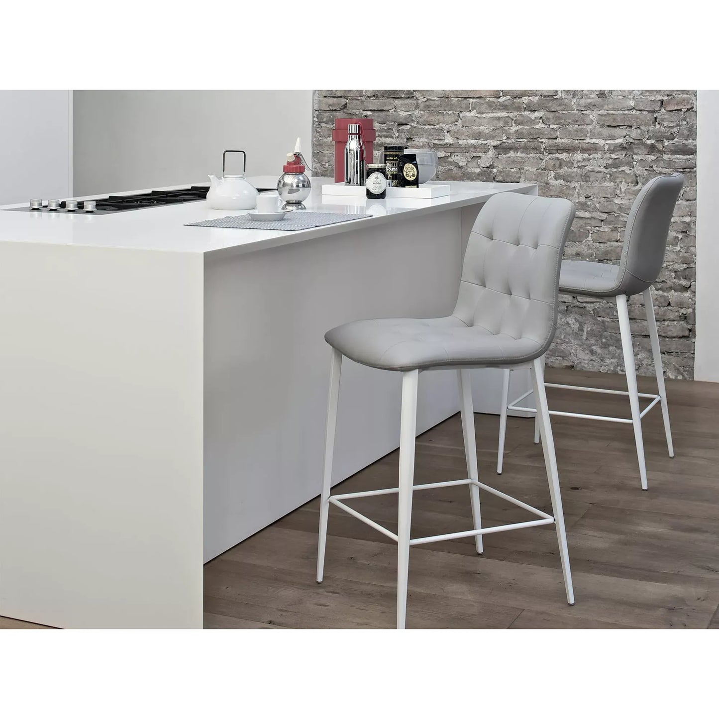 Kuga Stool