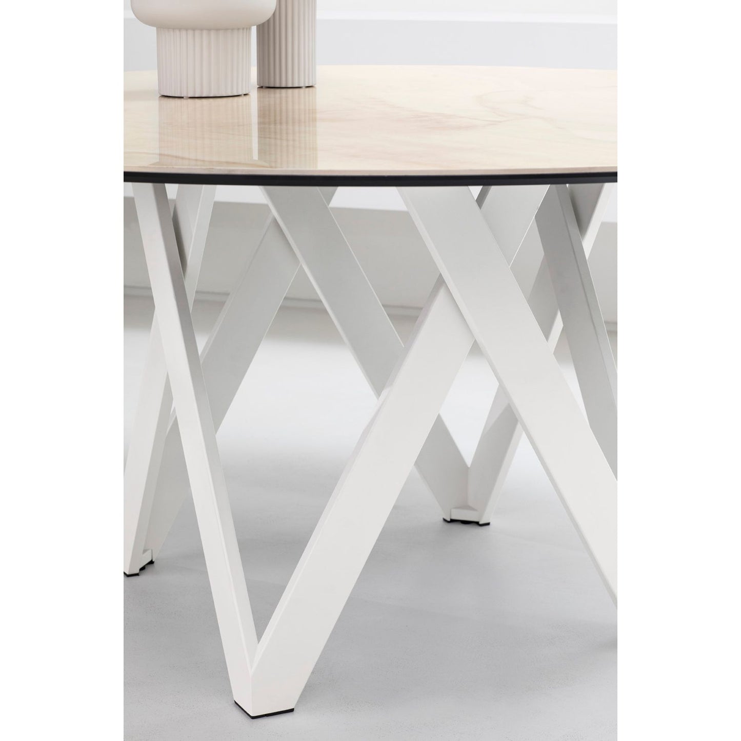 Cartesio Round Dining Table