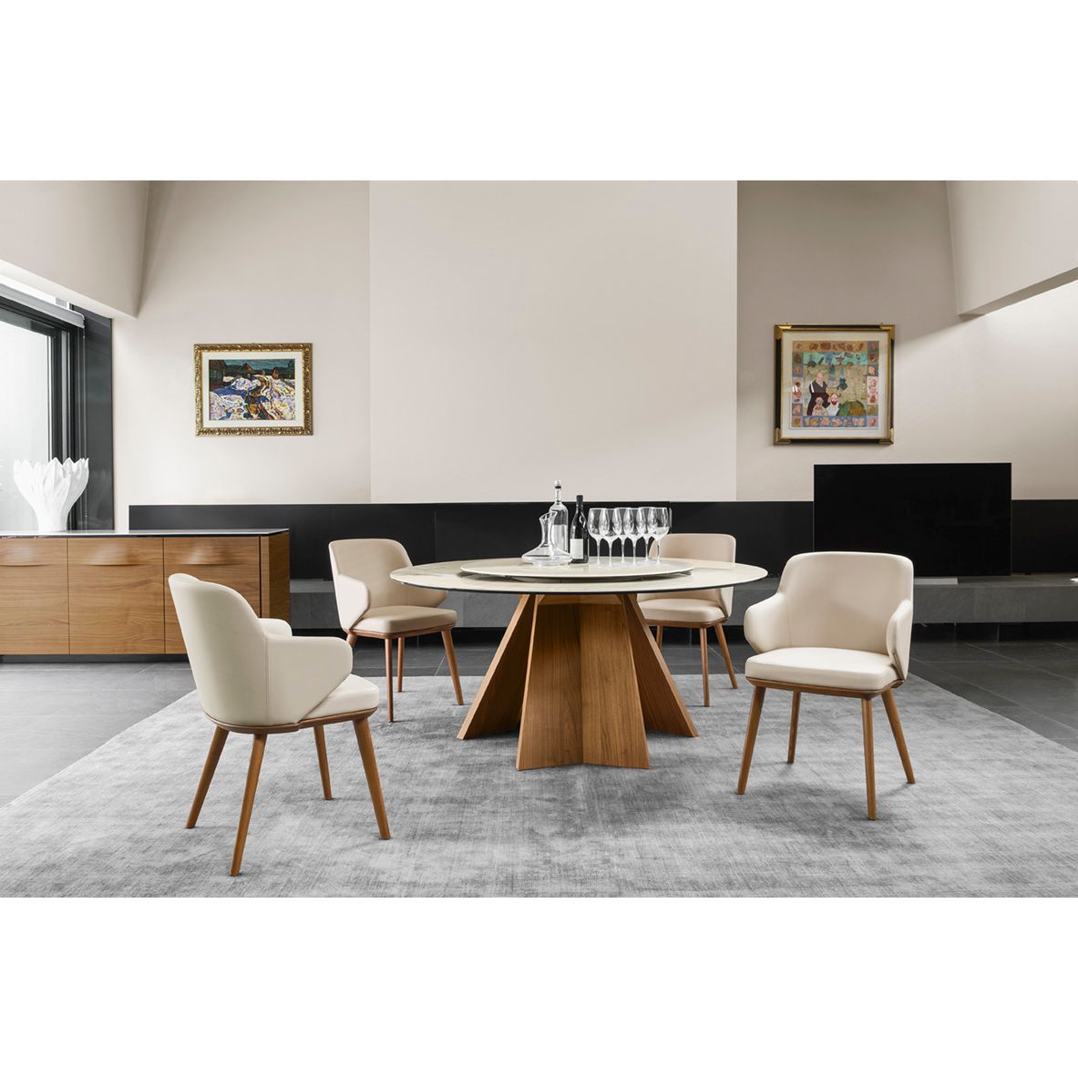 Icaro Round Dining Table