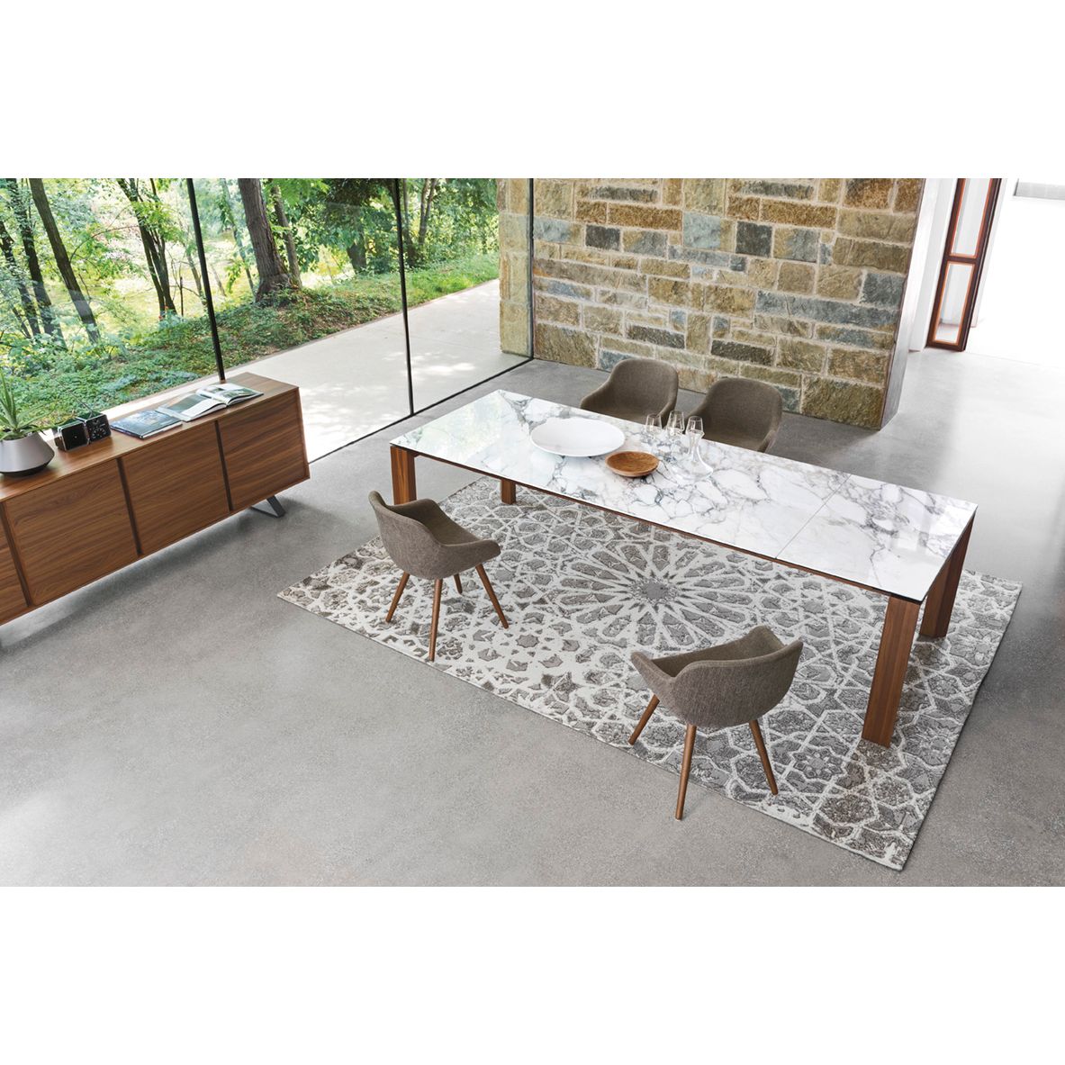 Omnia Extension Dining Table