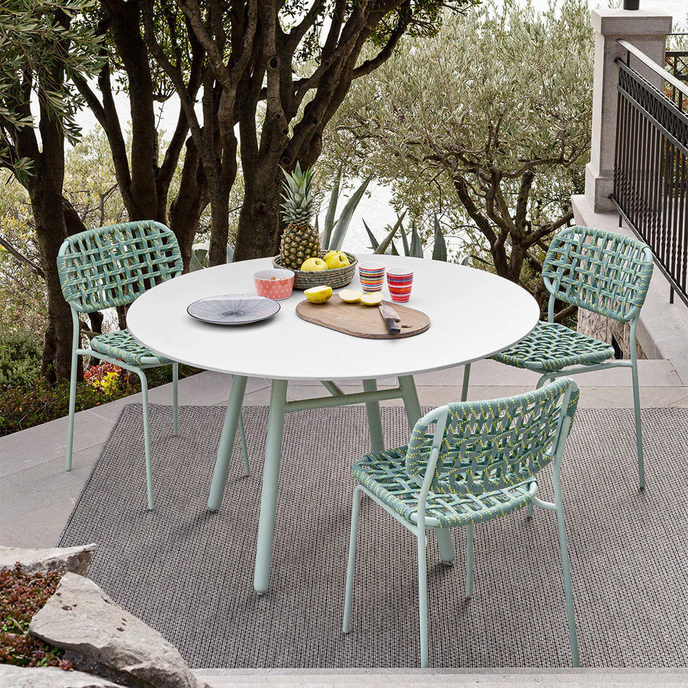 Yo! Round Outdoor Table
