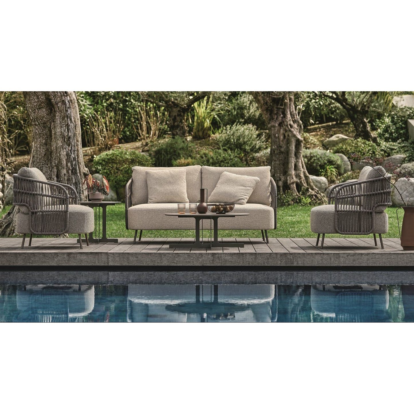 356 Outdoor Sofa