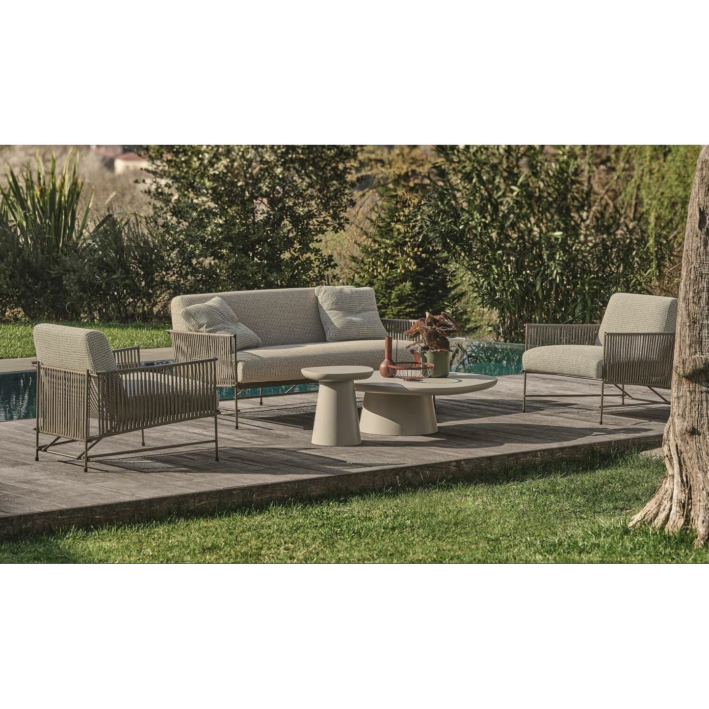Kyo Outdoor Armchair