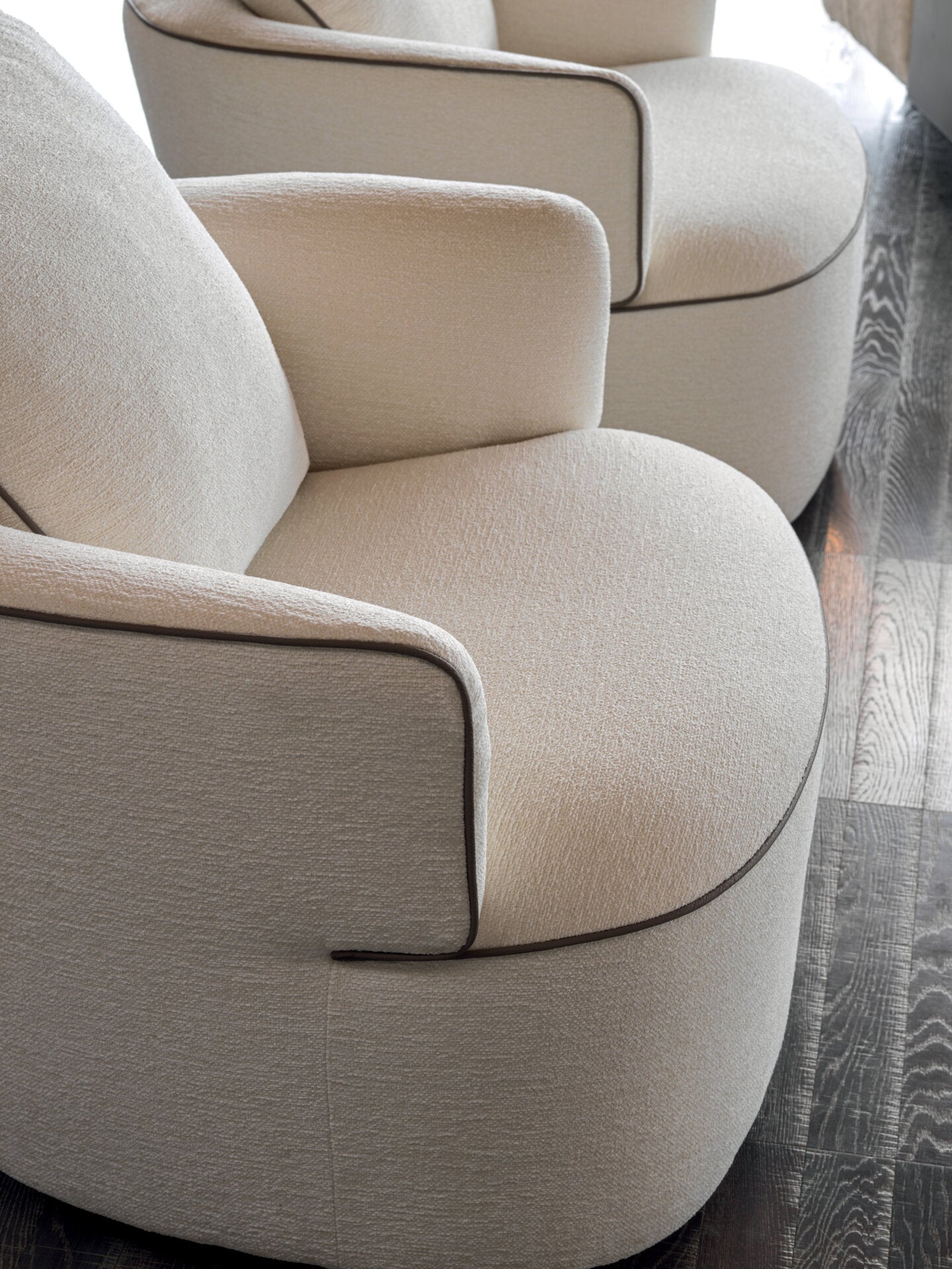 Luna Armchair