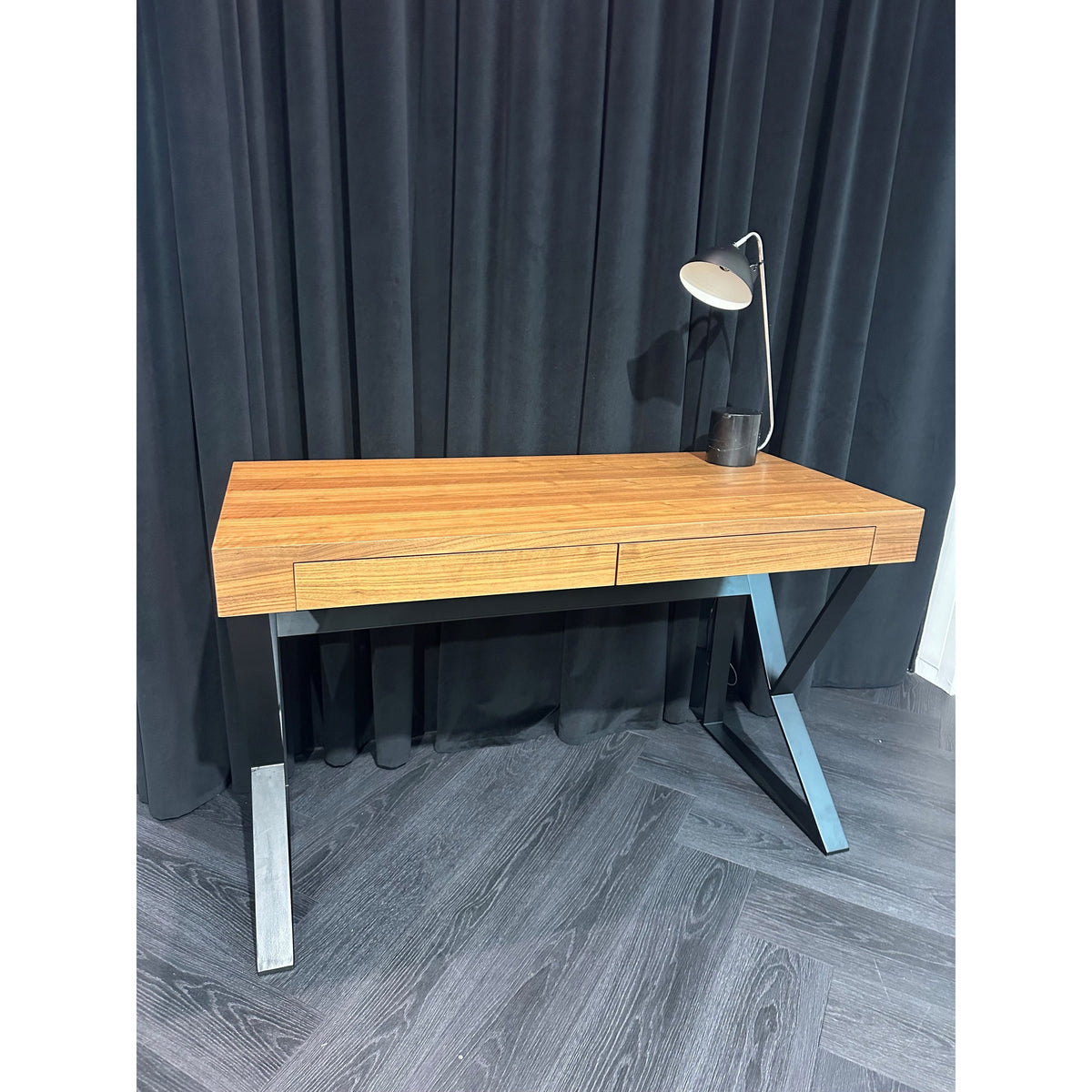 Bend Desk 120cm in walnut