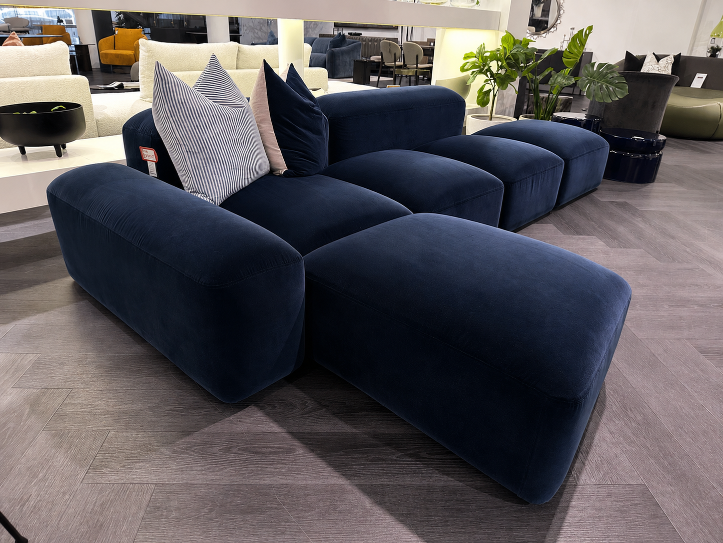 Lapis Sofa