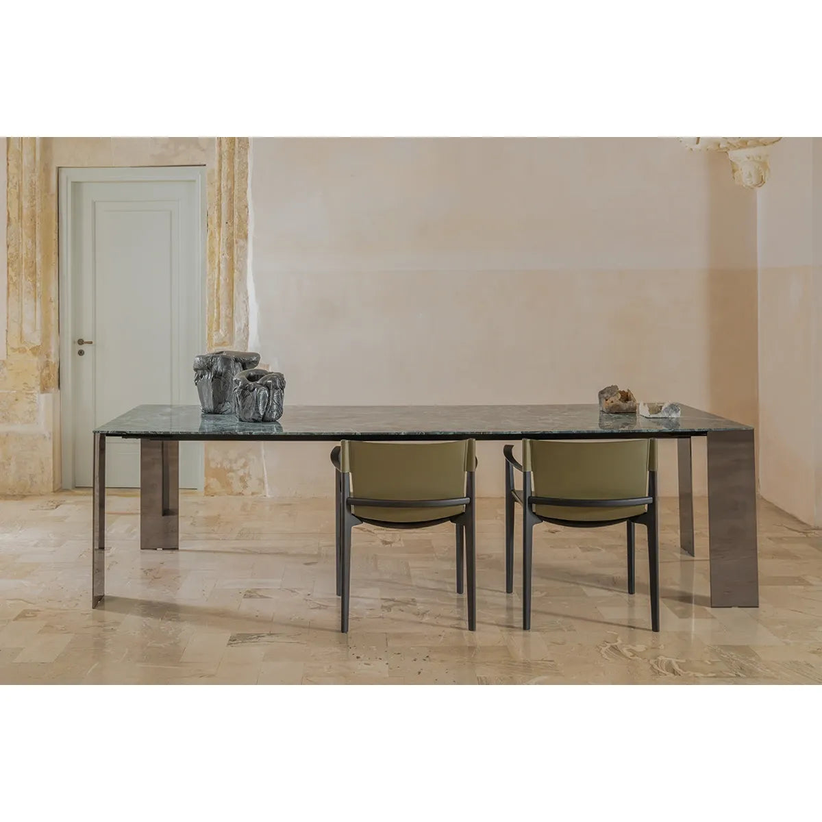 Exilis Fixed Dining Table