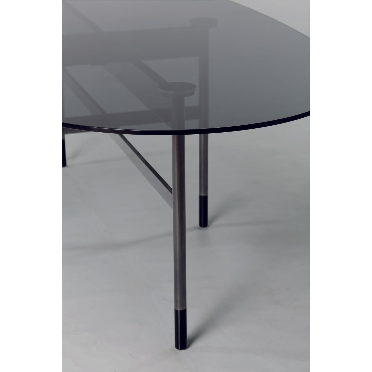 Glamour Fixed Dining Table