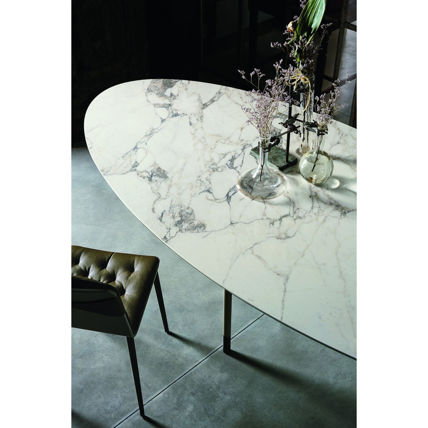 Glamour Fixed Dining Table