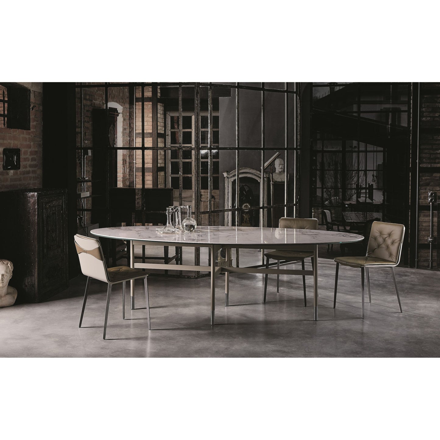 Glamour Fixed Dining Table