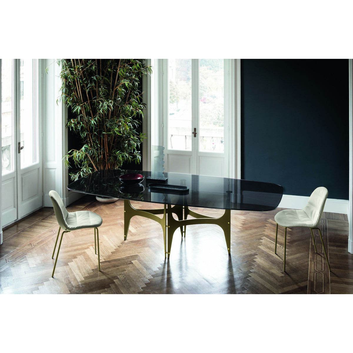 Universe Fixed Dining Table – Voyager Interiors
