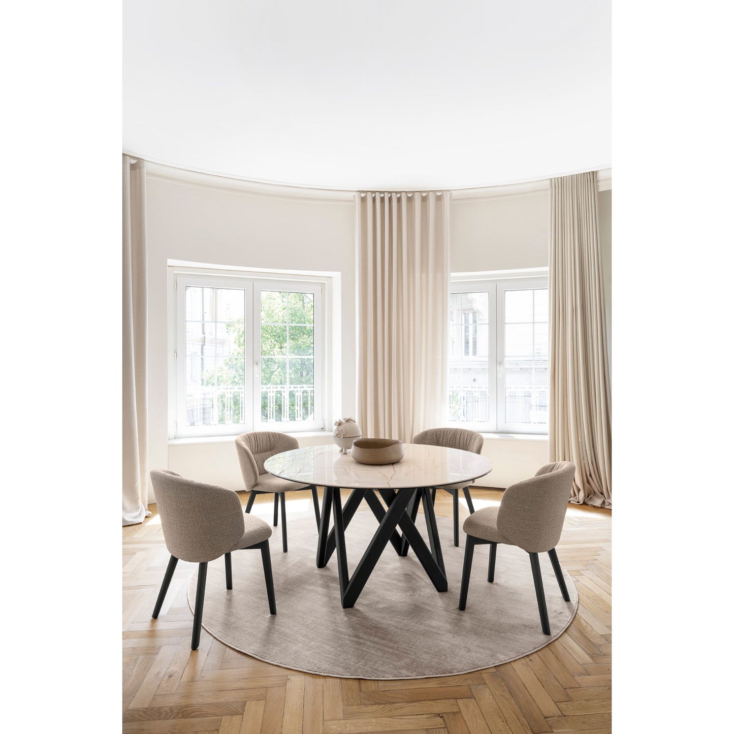 Cartesio Round Dining Table