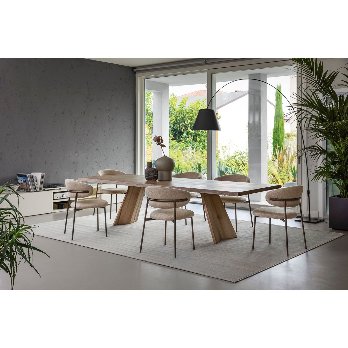 Icaro Fixed Dining Table