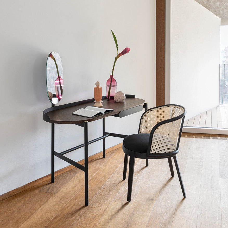 Madame Desk