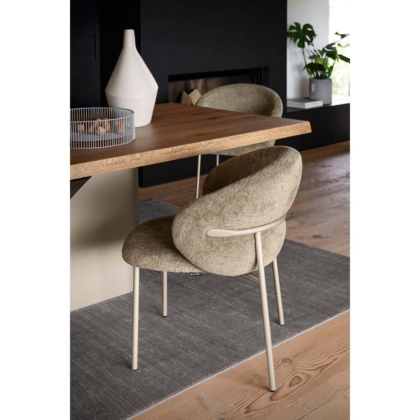 Oleandro Full Back Dining Chair