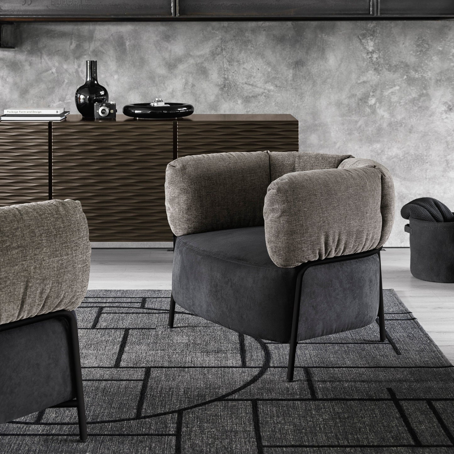 Quadrotta Armchair