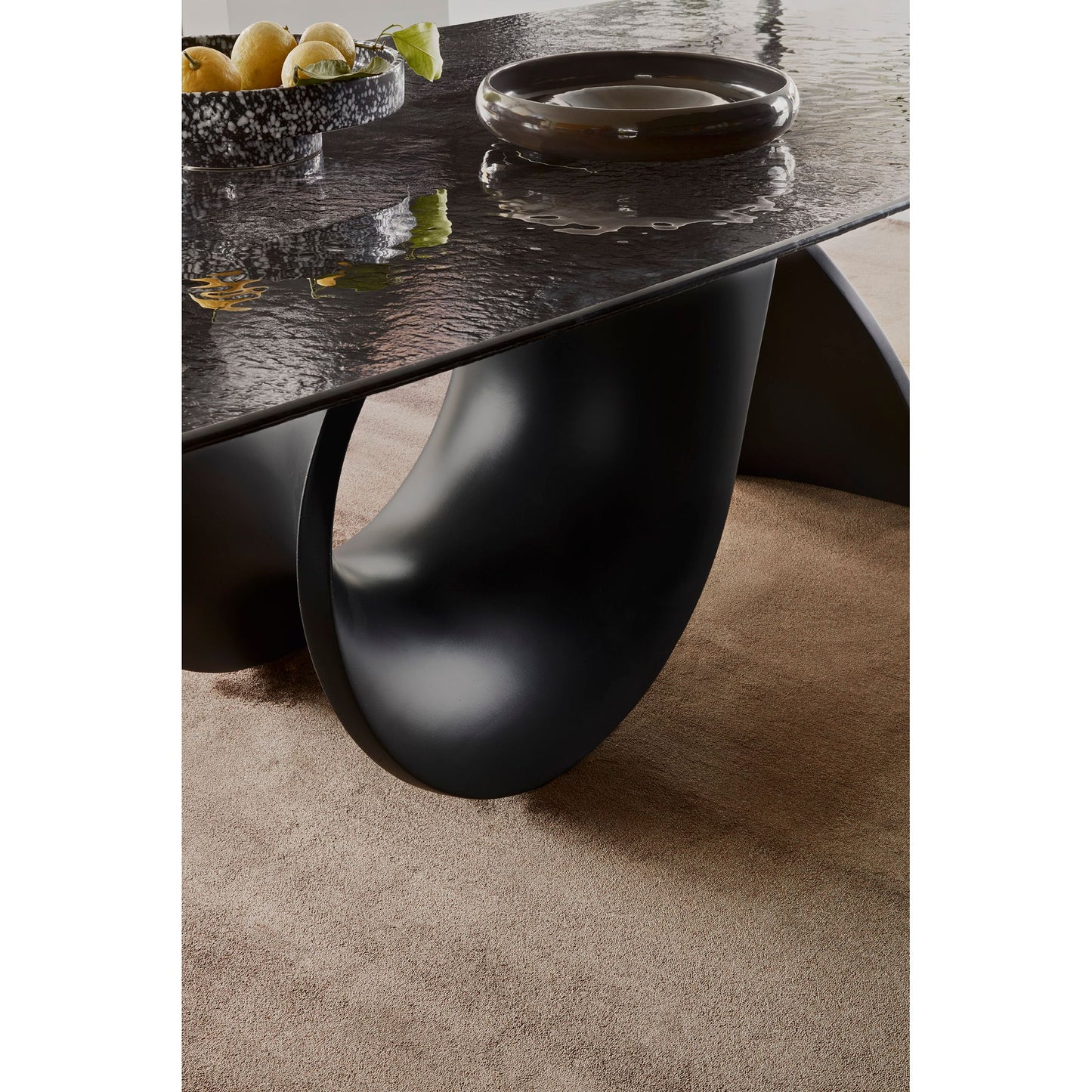 Seashell Fixed Dining Table