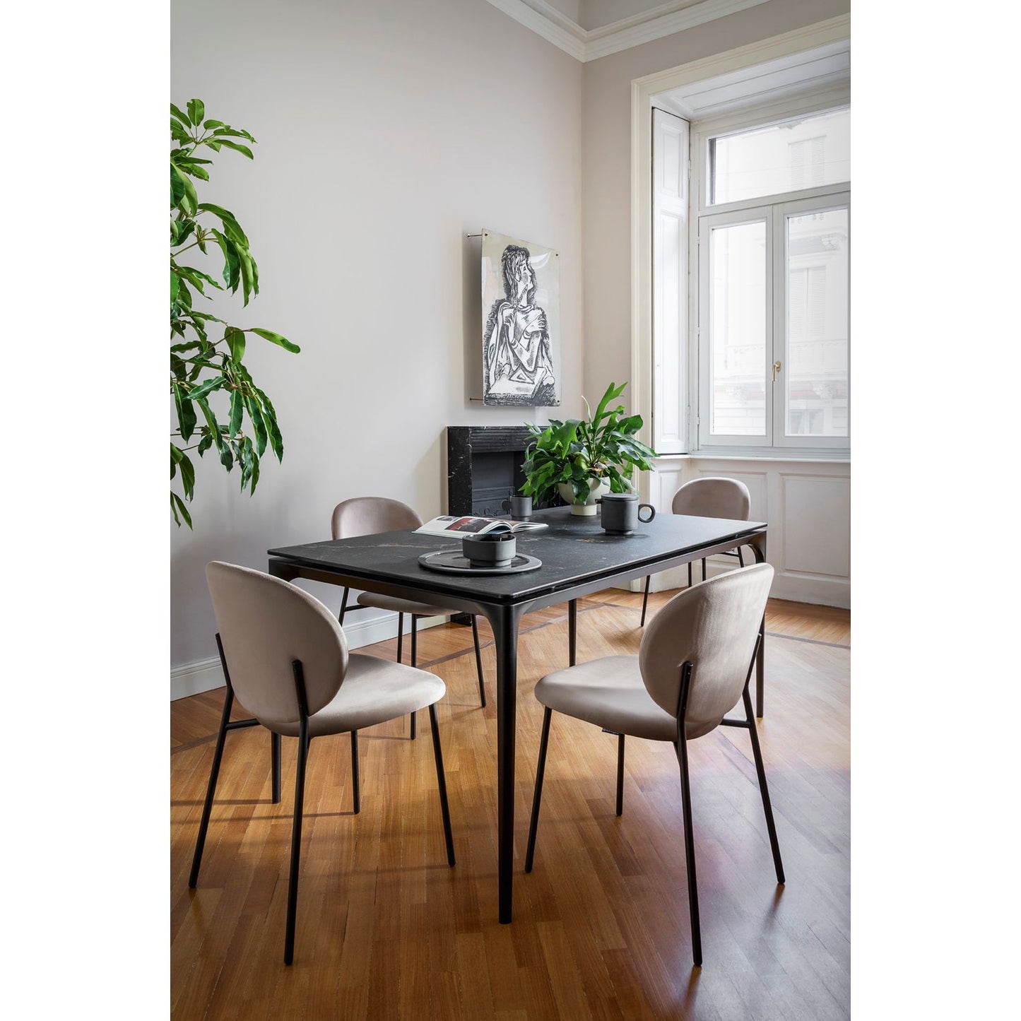 Silhouette Extension Dining Table
