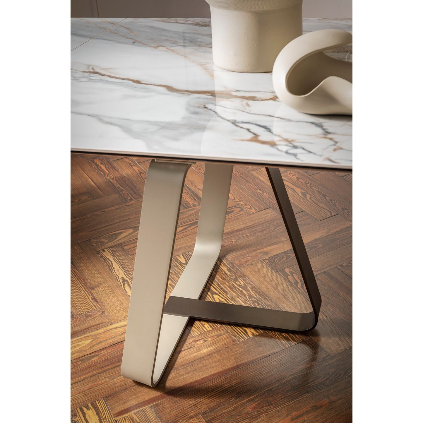 Sunshine Fixed Dining Table