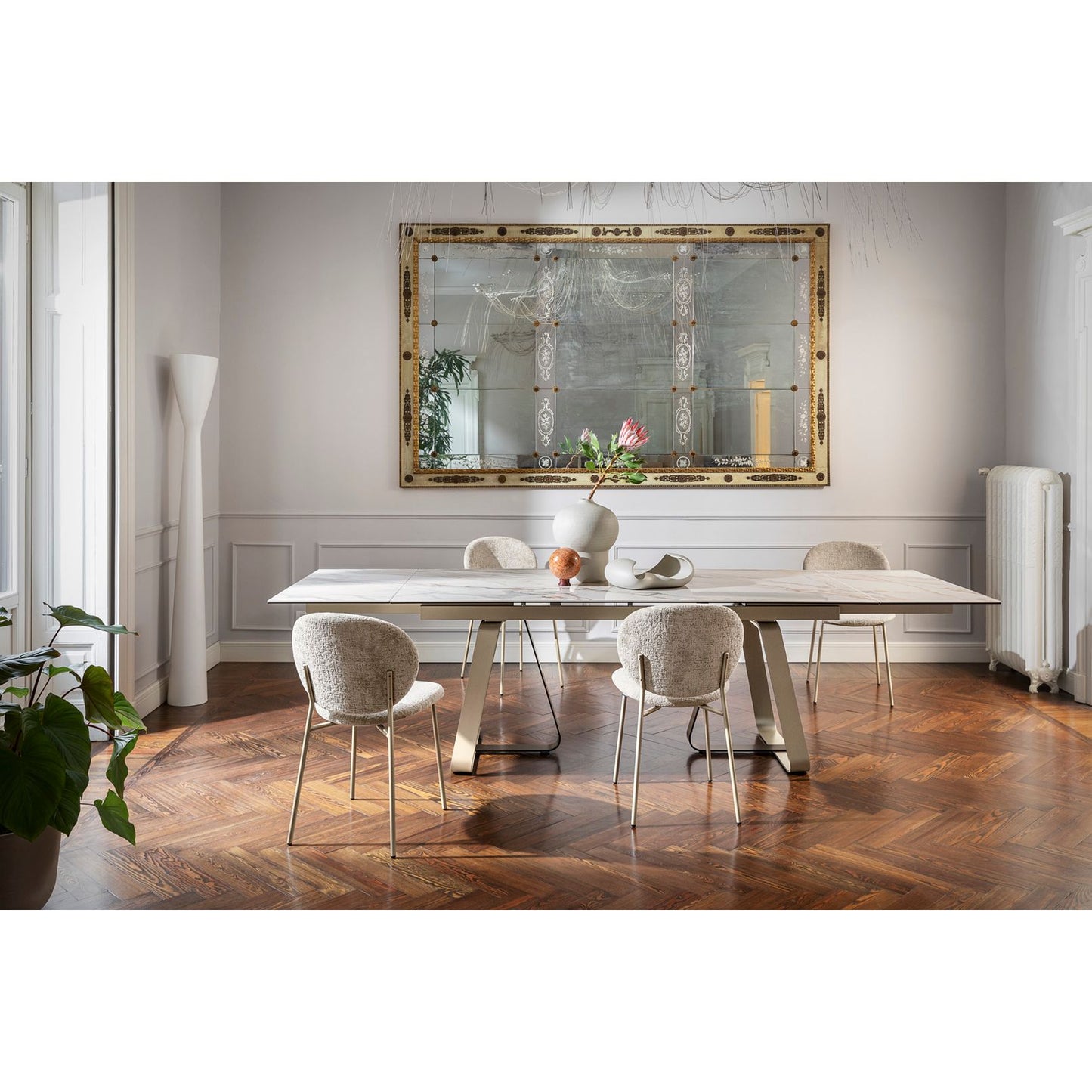 Sunshine Extension Dining Table