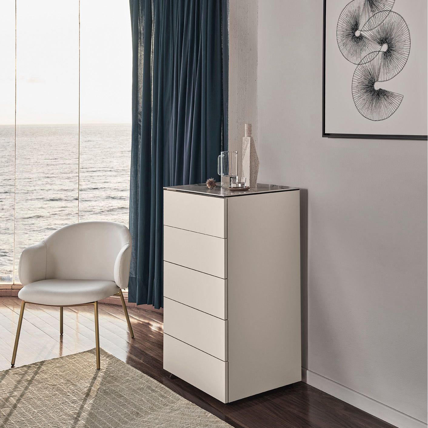 Universal Dresser