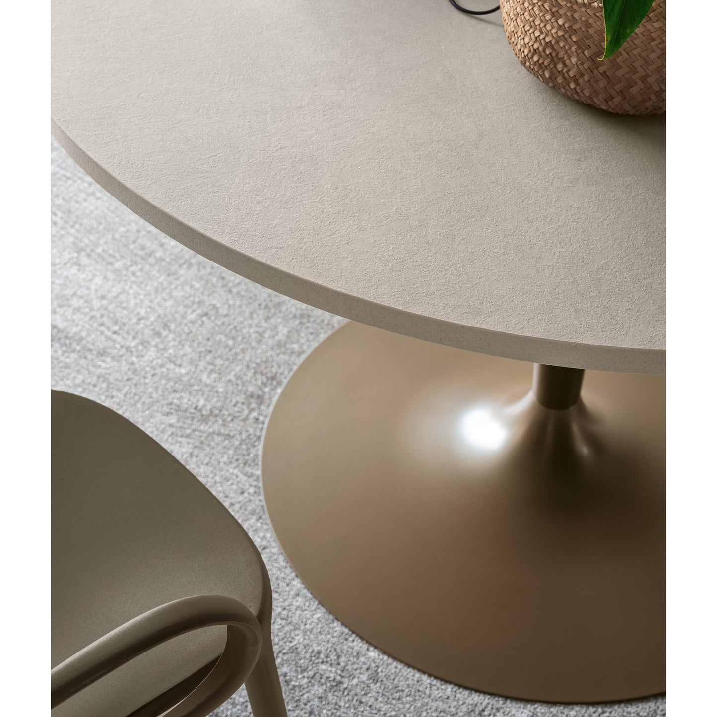Planet Round Dining Table