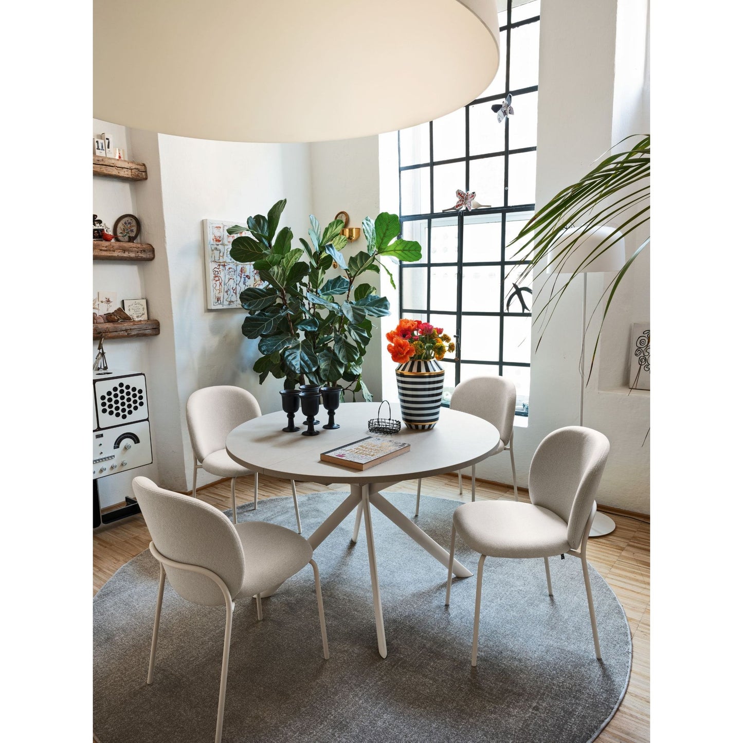 Cozy Mid Dining Chair