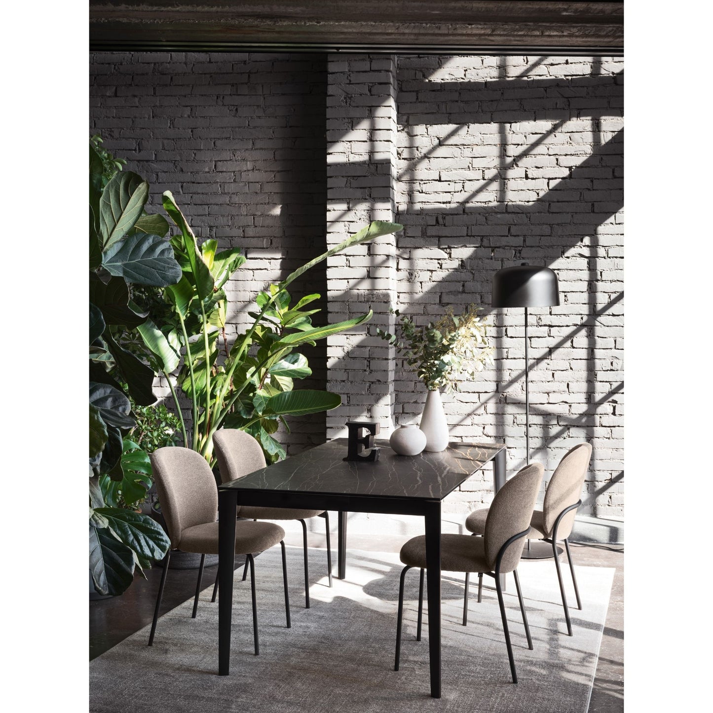 Cozy Mid Dining Chair