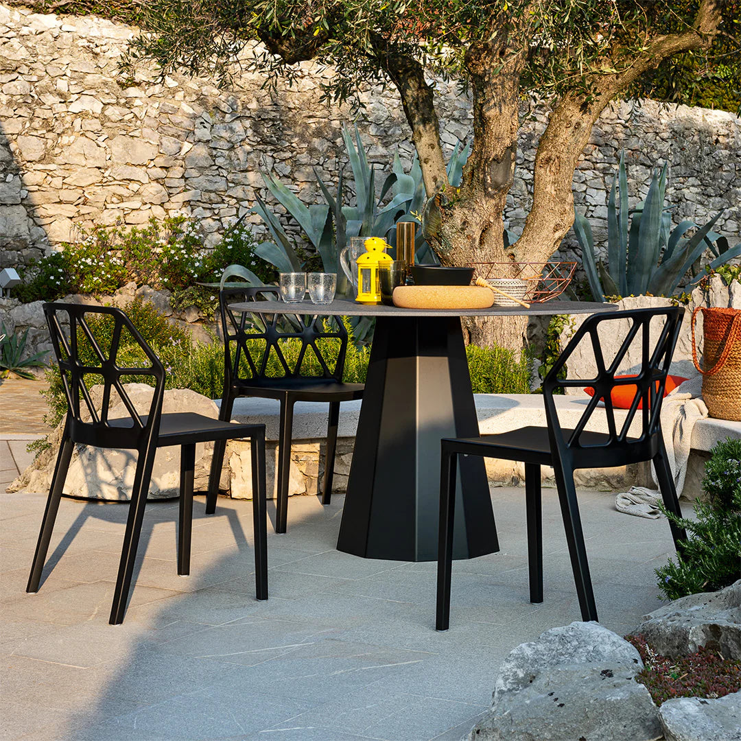 Dix Outdoor Table