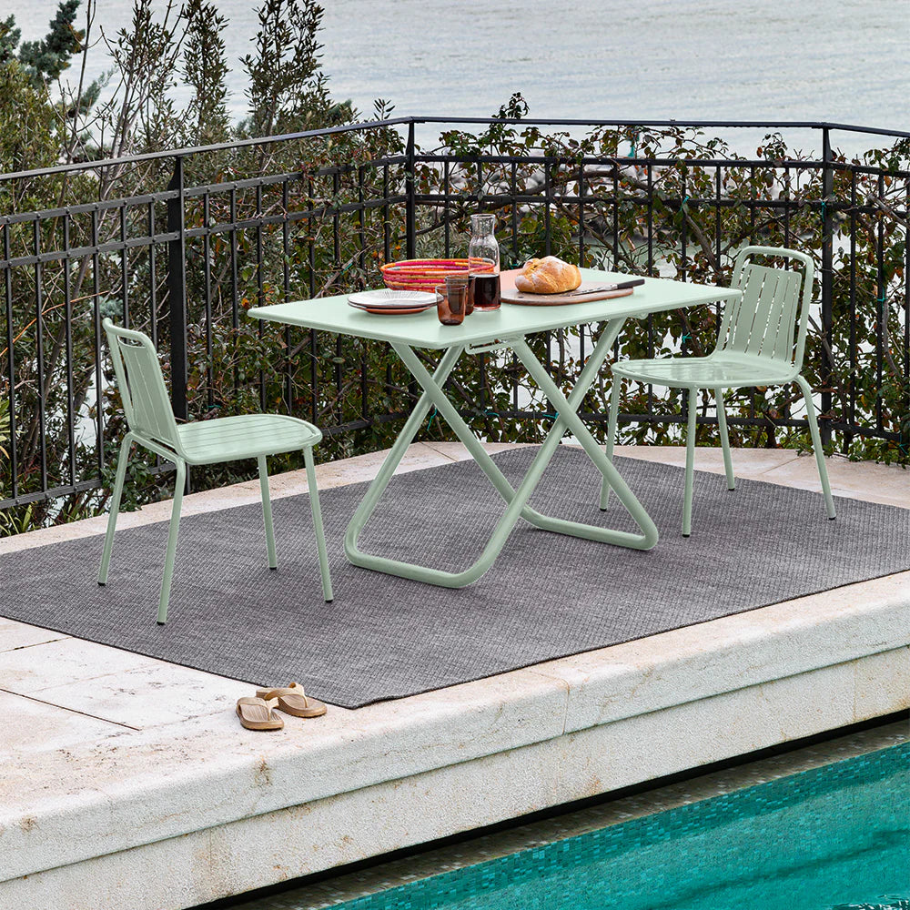 Easy Adjustable Outdoor Table