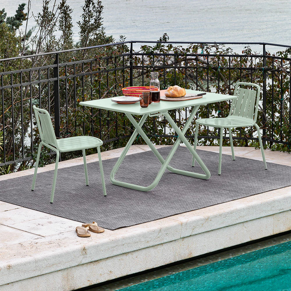 Easy Outdoor Dining Chair