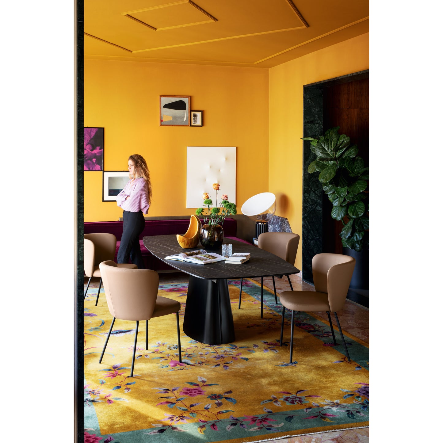 Ellisse Extension Dining Table