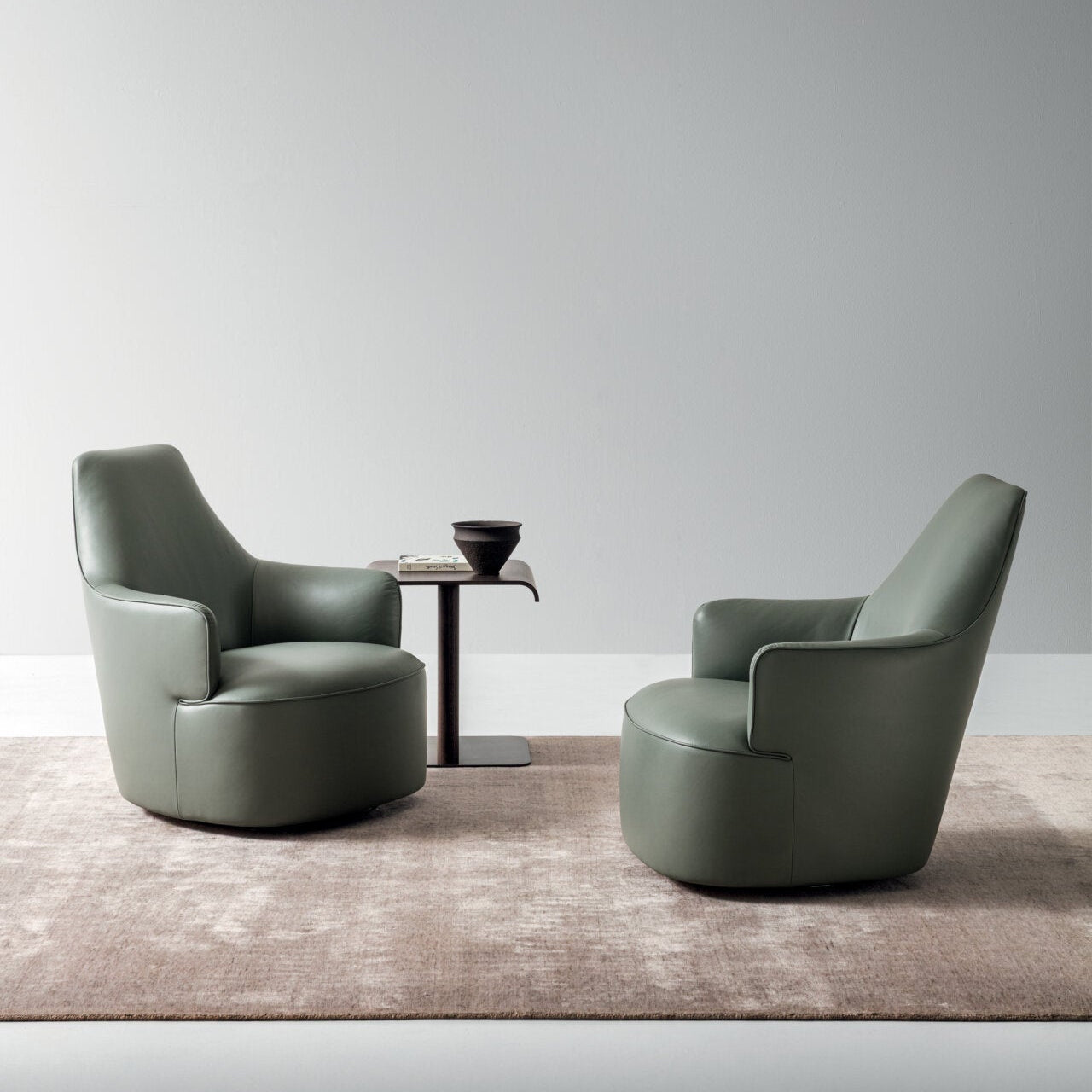 Luna Armchair